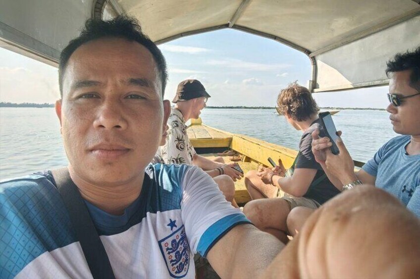 Half Day Dolphin Tour in Mekong