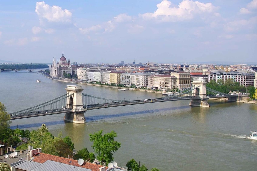 Picture 10 for Activity Budapest: Classic Buda Castle Walking Tour