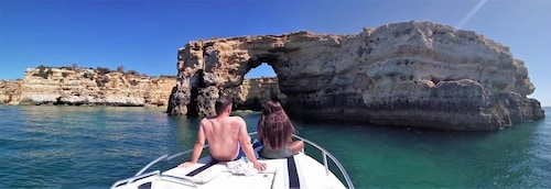 Portimão : Excursion privée en bateau dans la grotte de Benagil