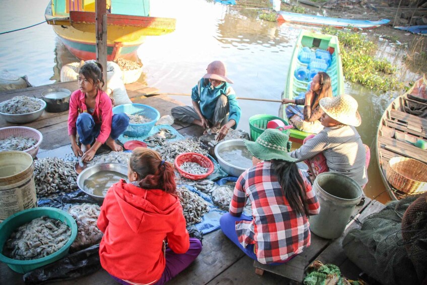 Picture 3 for Activity Floating Village and Tonlé Sap Sunset Tour