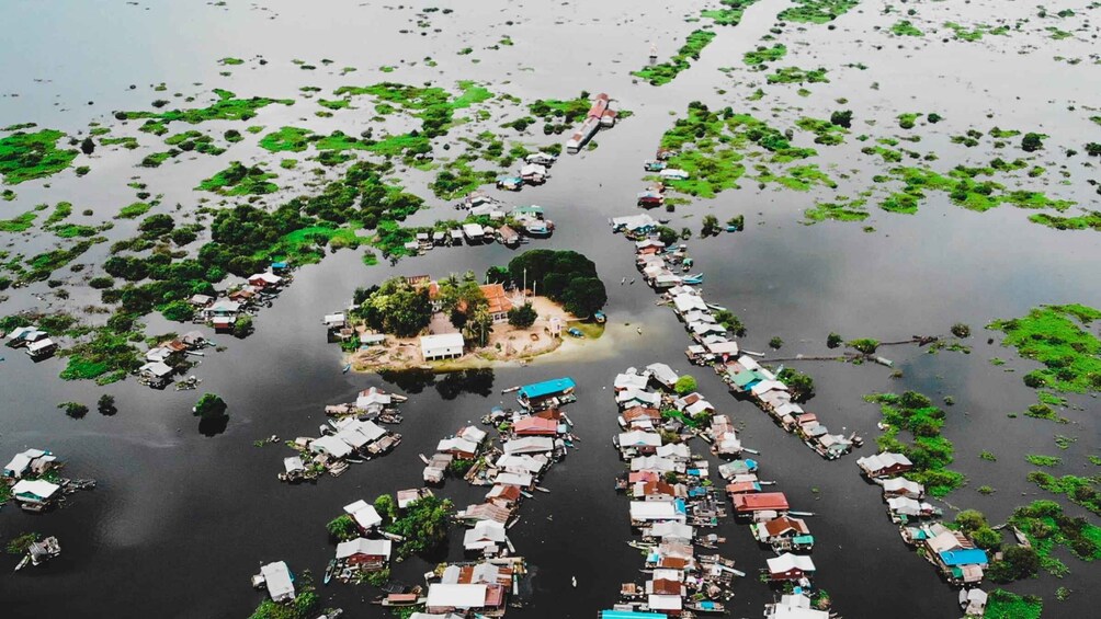 Picture 8 for Activity Floating Village and Tonlé Sap Sunset Tour