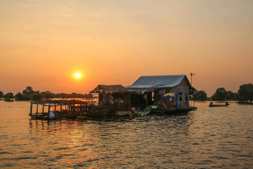 Picture 4 for Activity Floating Village and Tonlé Sap Sunset Tour