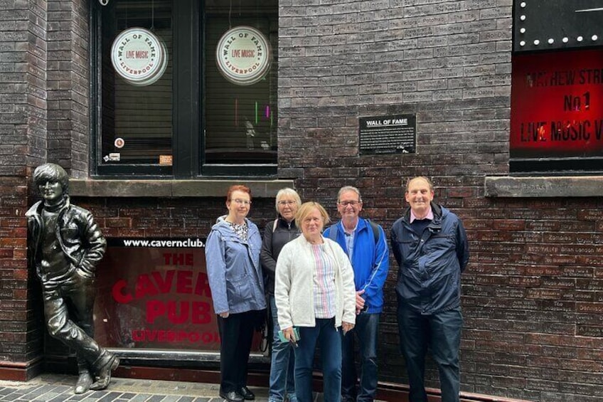 3 Hours Private City Highlights Walking Tour in Liverpool