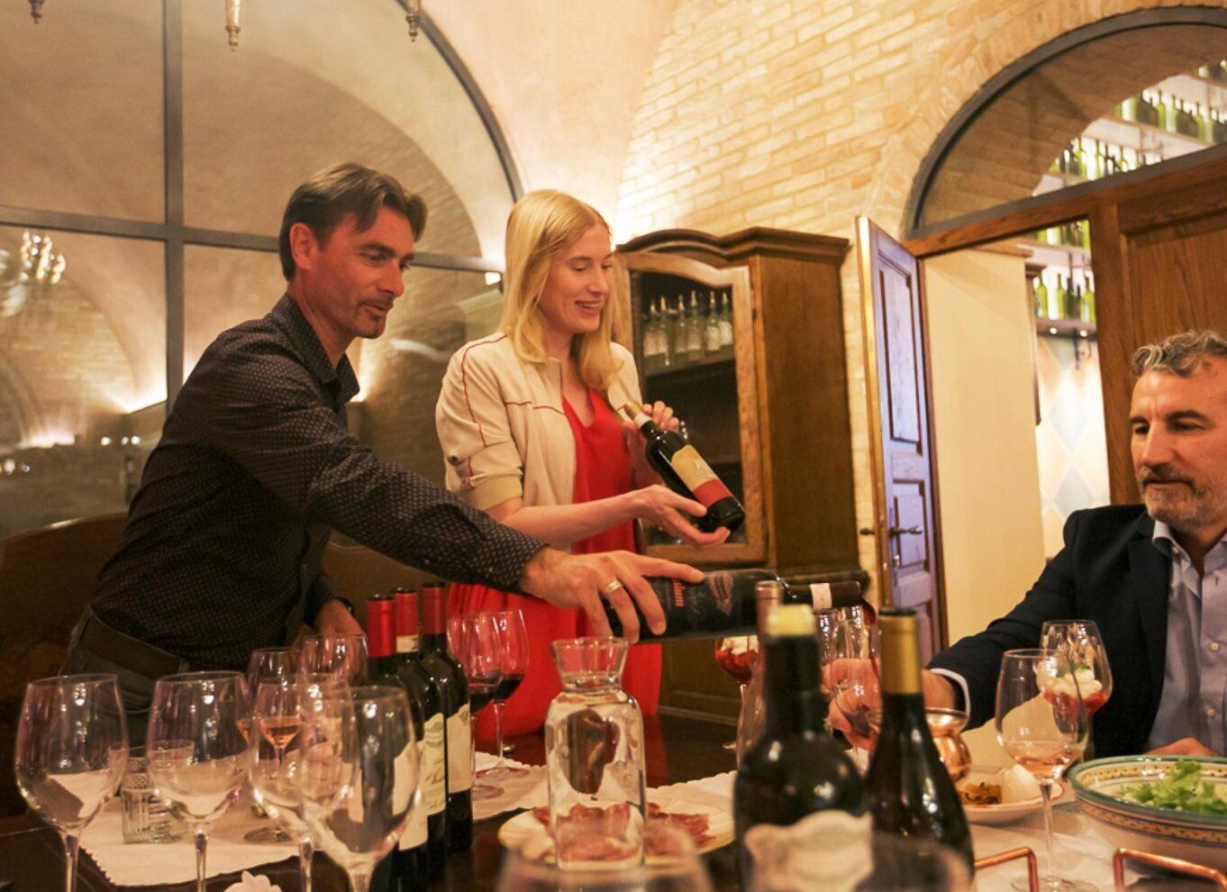 Val D'Orcia: Boutique Winery Tour and Wine Tasting