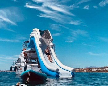 Málaga: boottocht met snorkelen, wateractiviteiten en lunch