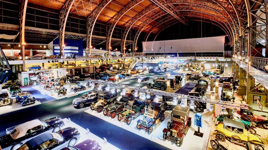 Brussels: Autoworld Museum Ticket