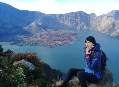 Pendakian 2 Hari Gunung Rinjani ke Lingkar Kawah Senaru