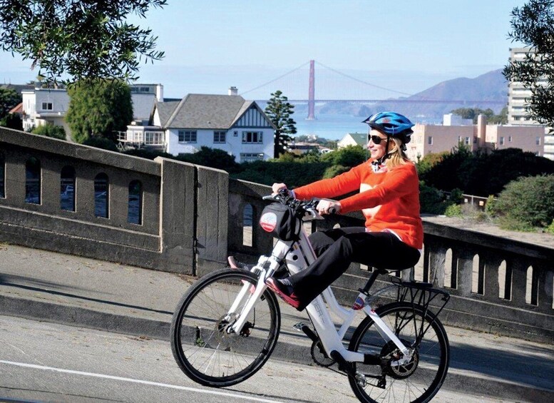 Picture 5 for Activity Golden Gate Bridge: Electric Bike Guided Tour to Sausalito