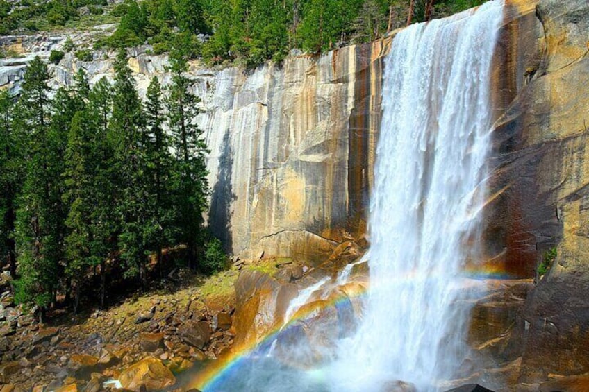 Yosemite National Park Self-Guided Driving Audio Tour Guide