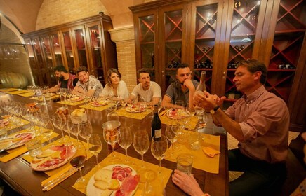 Chianciano Terme: Chianciano: Boutique Winery Tour with Tastings