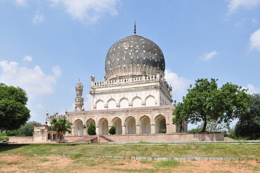 Hyderabad Full Day City Tour with Boat Ride