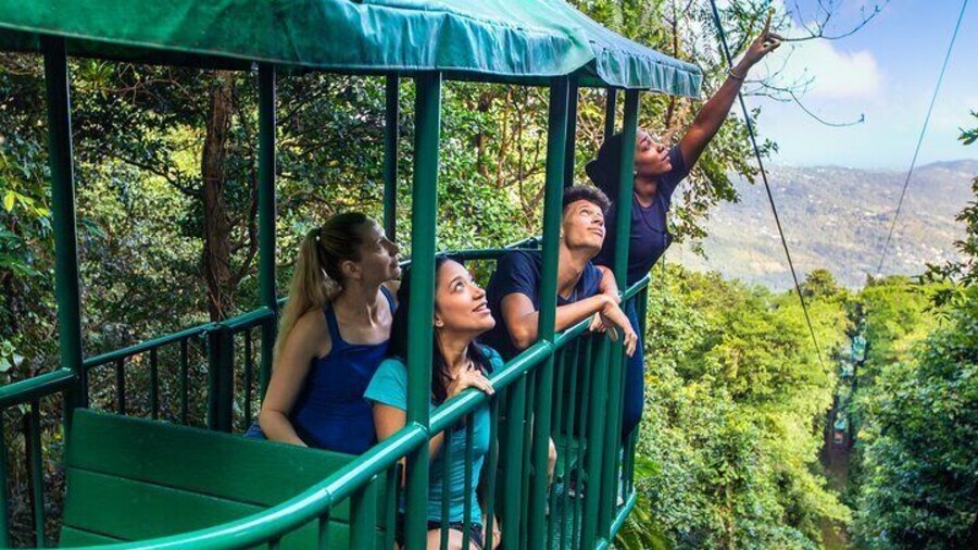 St Lucia Ultimate 3 Package: Aerial Tram, Zipline and Hiking