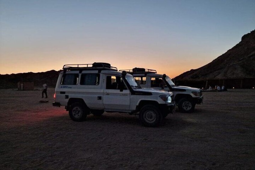 Stargazing In Hurghada with Jeep 4WD and BBQ