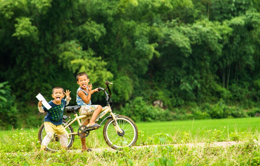 FULL-DAY DISCOVER MAI CHAU FROM HA NOI