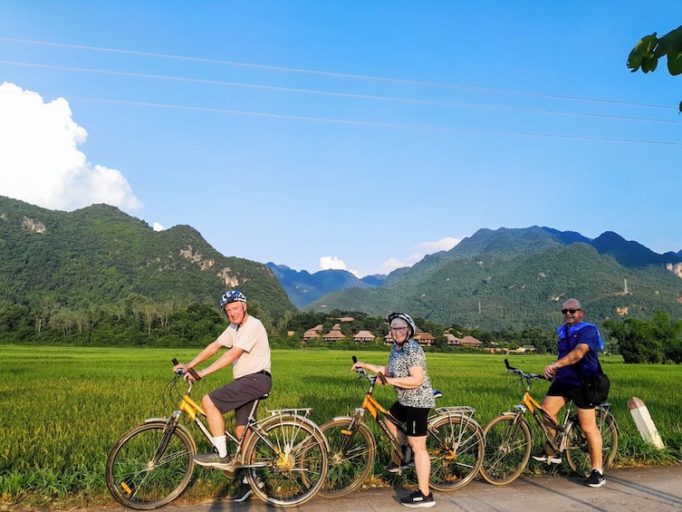 FULL-DAY DISCOVER MAI CHAU FROM HA NOI