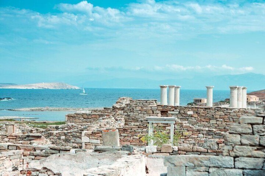 Full-Day Delos and Rhenia Island Cruise from Mykonos