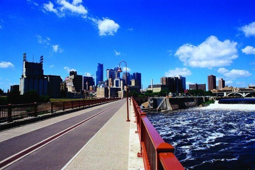 Twin Cities Highlights Tour