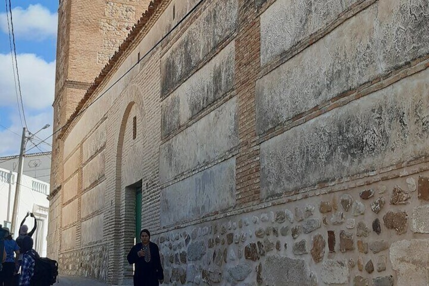 Guided Tour of Dougga and Bulla Regia from Tunis 