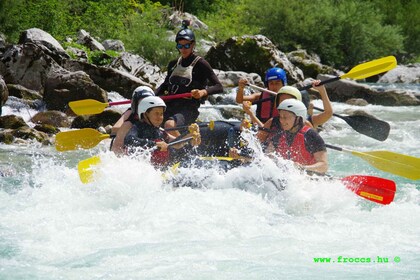 Bovec: aventura de rafting en el río Soča con fotos y bebida