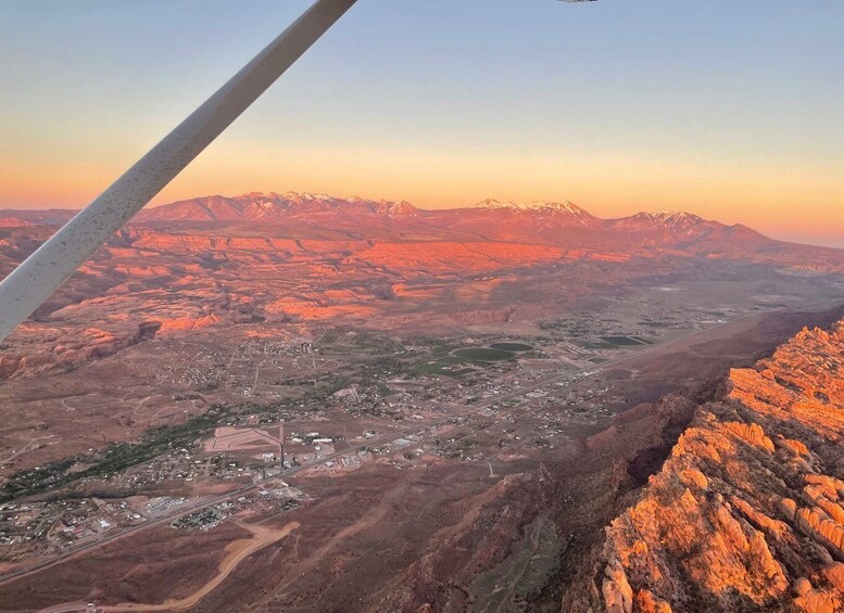 Picture 5 for Activity Moab: Canyonlands National Park Morning or Sunset Plane Tour