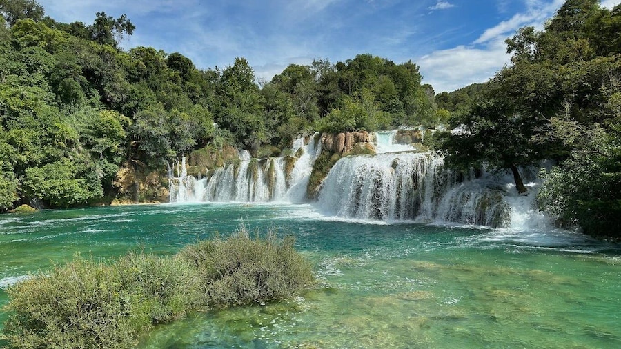 From Zadar: Krka Waterfalls Tour with Panoramic Boat Ride