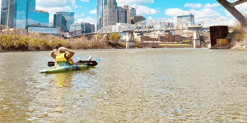 Nashville: City centre Kayak Rental