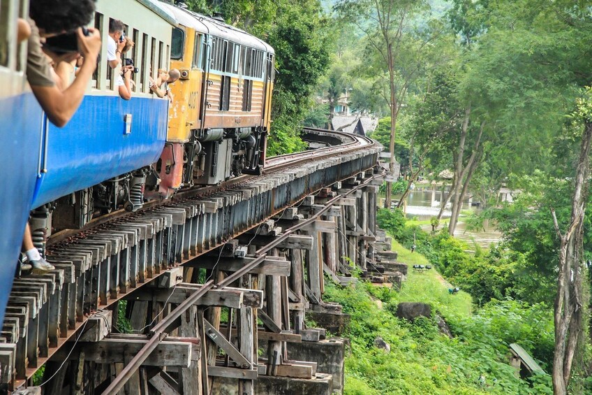 Kanchanaburi's River Kwai and Hellfire Pass Tour from Bangkok