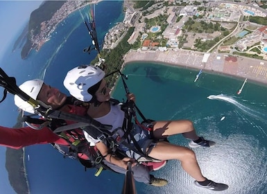 Budva: Paragliding Flying Experience