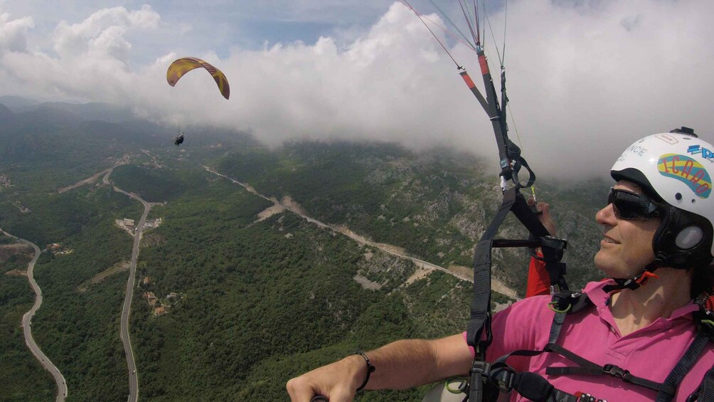 Picture 16 for Activity Budva: Paragliding Flying Experience