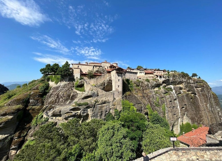 Picture 2 for Activity From Athens: Meteora Caves & Monasteries Day Trip by Train