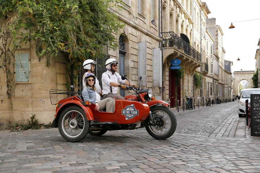 Picture 13 for Activity Bordeaux: Sightseeing by Side Car