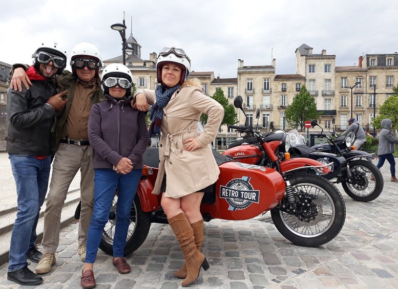 Picture 10 for Activity Bordeaux: Sightseeing by Side Car