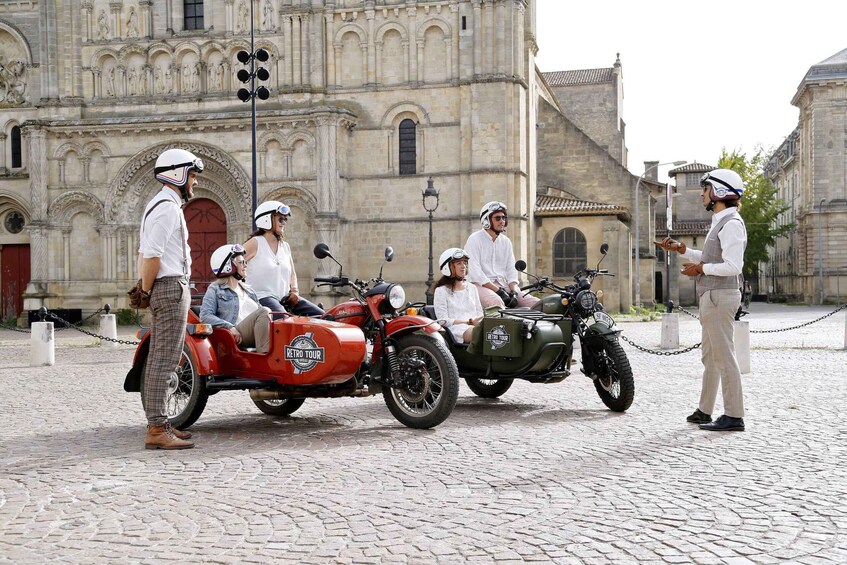 Picture 4 for Activity Bordeaux: Sightseeing by Side Car