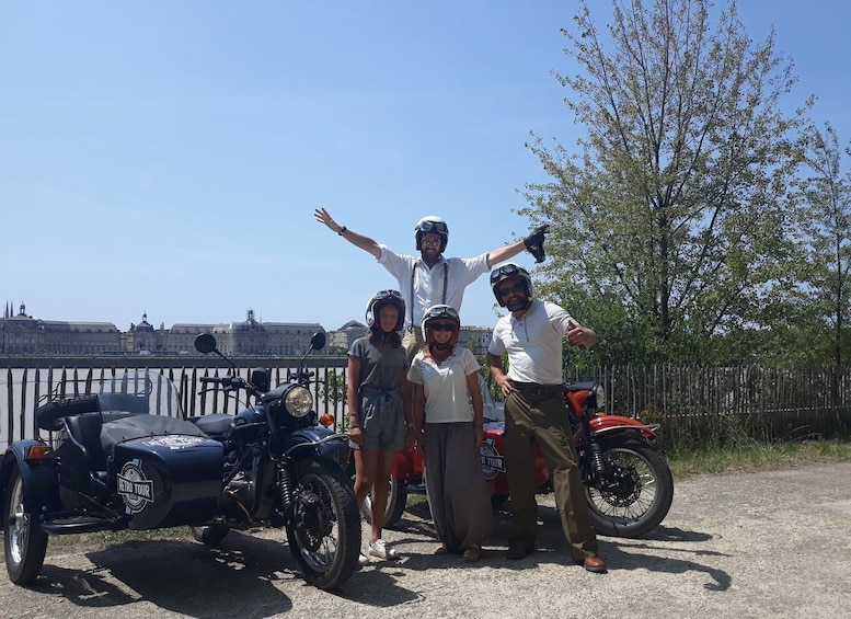 Picture 9 for Activity Bordeaux: Sightseeing by Side Car