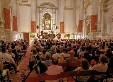 Venecia: Concierto de las Cuatro Estaciones de Vivaldi y Visita al Museo de...