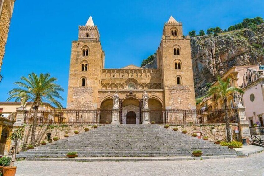 6-hour tour of Cefalù and Castelbuono departing from Palermo