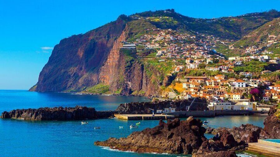 Full Day Tour : Madeira West and East Tour- Main Spots in 1 Day
