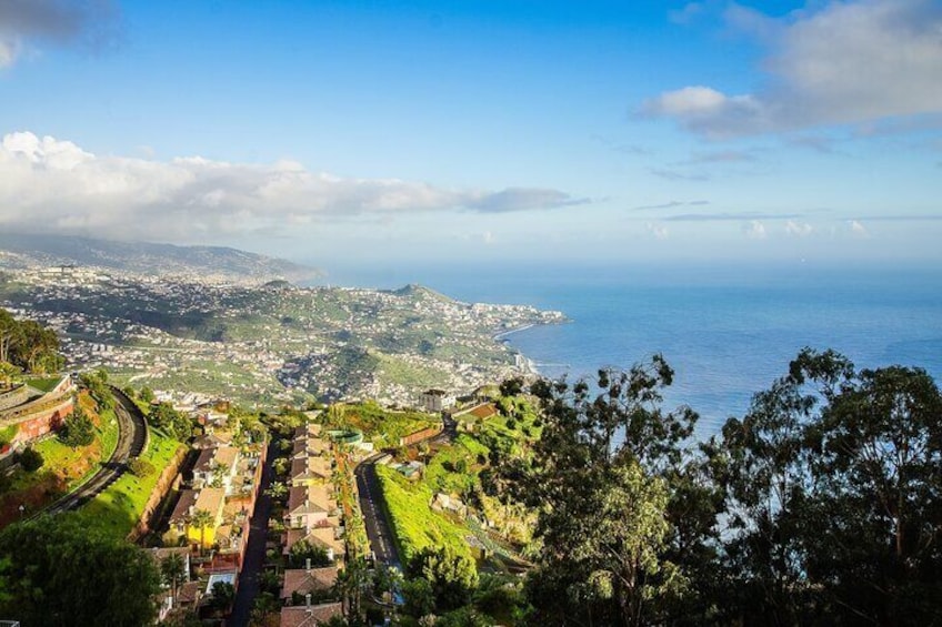 Full Day Tour : Madeira West and East Tour- Main Spots in 1 Day