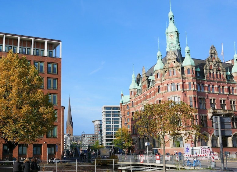 Picture 6 for Activity Hamburg: Elbphilharmonie Plaza and HafenCity Food Tour