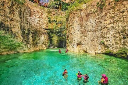 4 Cenotes heldagstur från Merida