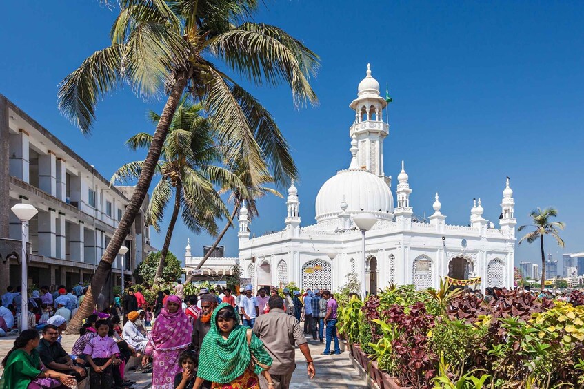 Picture 3 for Activity Mumbai: Private Guided Full-Day City Sightseeing Tour