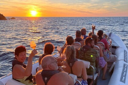 Croisière Piana Sunset Apéro Baignade bateau 12 places