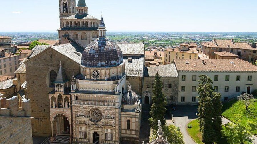 Private Audio Guided Walking Tour in Bergamo