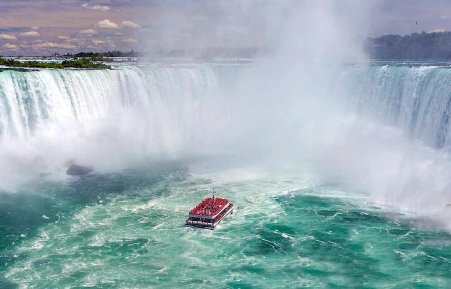 From Toronto: Niagara Falls Day Tour (08:00 - 17:00 🕗)