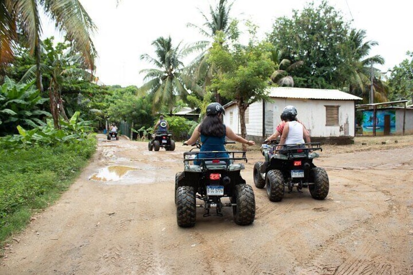 Day Tour in Roatan: ATV, Sloths, Monkeys and Zipline