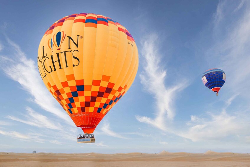 Picture 2 for Activity Dubai: Sunrise Hot Air Balloon Trip with Buffet Breakfast