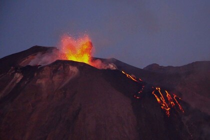 From Lipari: Panarea and Stromboli Cruise with Stops