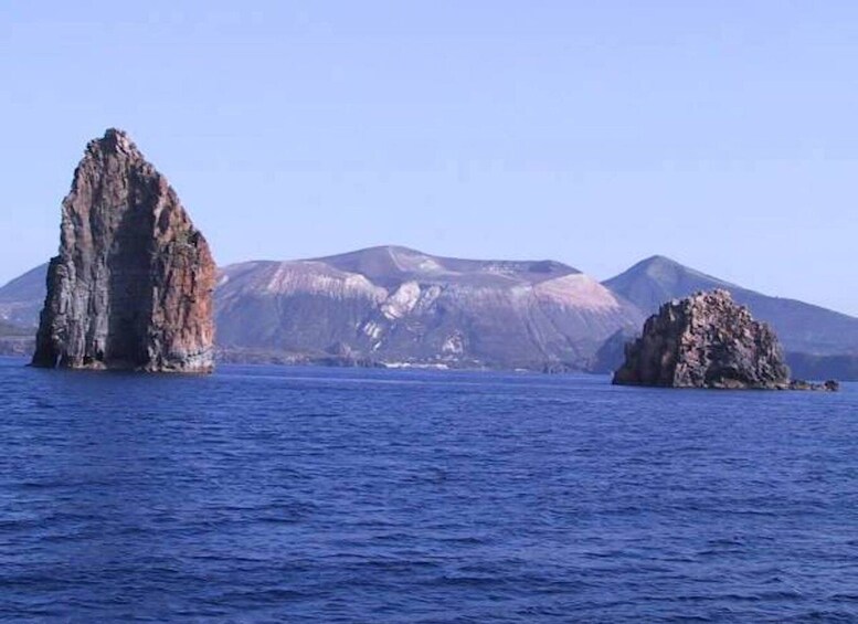 Picture 1 for Activity From Lipari: Boat Tour to Salina with Stops