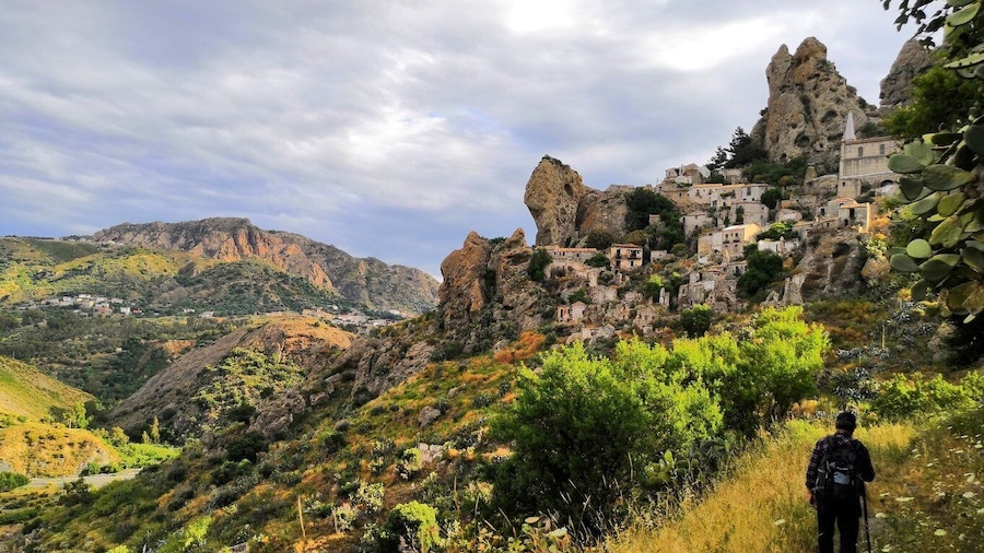 Pentedattilo: Ghost Town Private Walking Tour