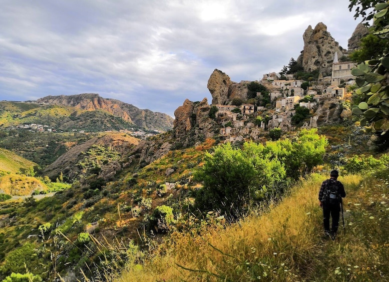 Pentedattilo: Ghost Town Private Walking Tour